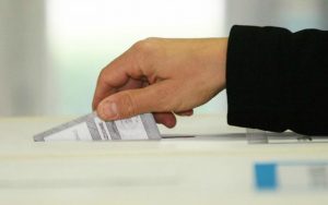Gli elettori devono porre alcune domande a sé stessi, piuttosto che ai candidati
