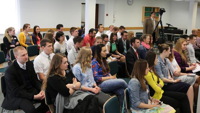Giovani adulti mormoni Russia-Klebingat-F2F2-2016