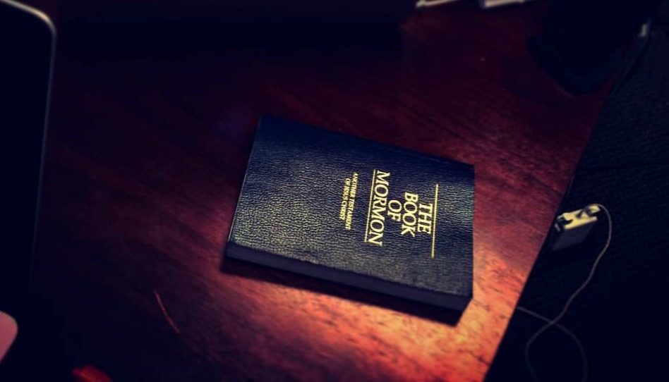 Prima di buttare il Libro di Mormon dalla finestra