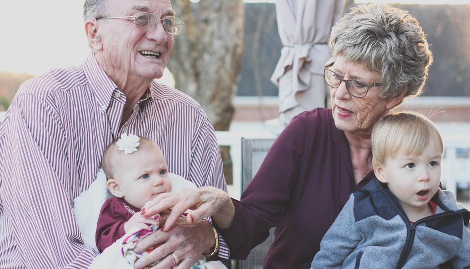 frasi sulla famiglia - nonni e nipoti nonni e nipoti - frasi sulla famiglia