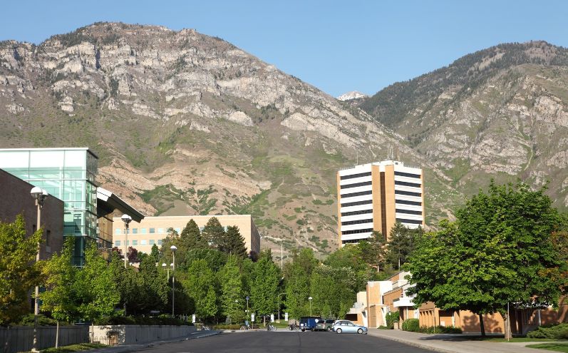 BYU - BRIGHAM YOUNG UNIVERSITY_1
